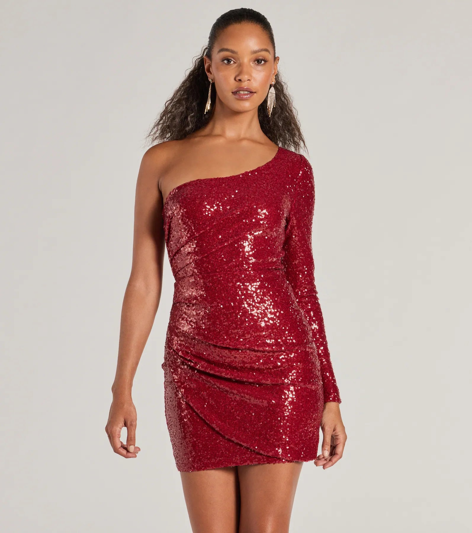 Mini dresses with beaded embellishments for a fancy event Sandra Sequin One-Shoulder Mini Dress Mini dresses with beaded embellishments for a fancy event Sandra Sequin One-Shoulder Mini Dress