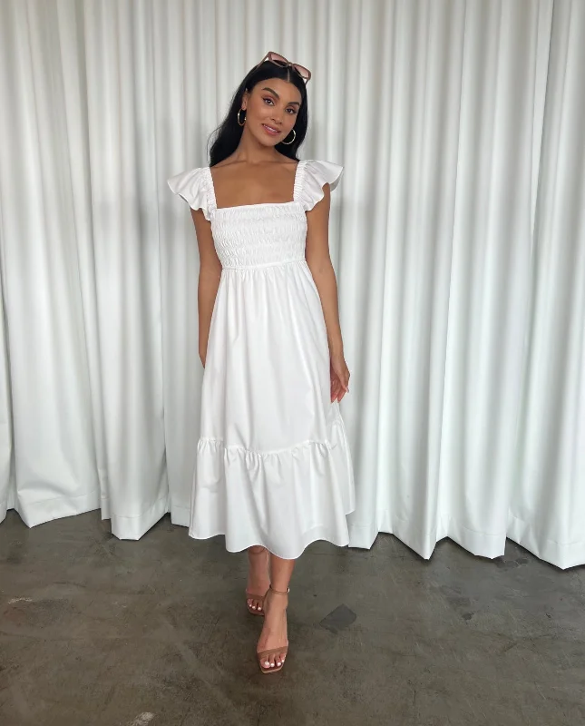 Midi dresses with pleated skirts for a timeless and elegant appeal CALL ME BABY MAXI DRESS -WHITE Midi dresses with pleated skirts for a timeless and elegant appeal CALL ME BABY MAXI DRESS -WHITE