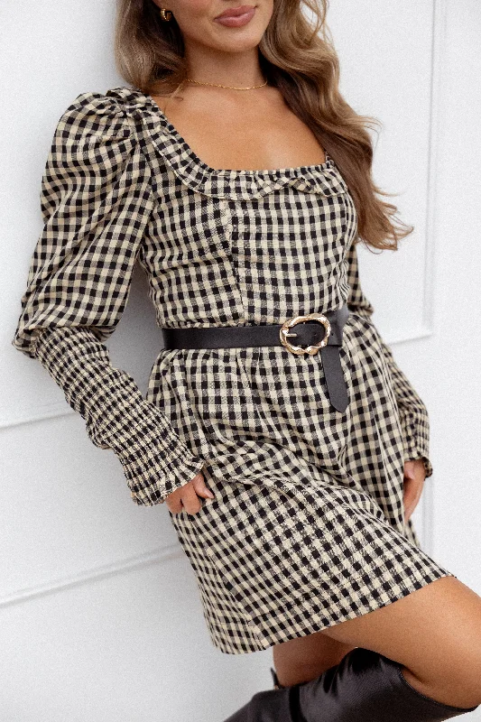 Mini dresses with patchwork designs for a unique style Xenia Mini Dress - Black/Beige Gingham Mini dresses with patchwork designs for a unique style Xenia Mini Dress - Black/Beige Gingham