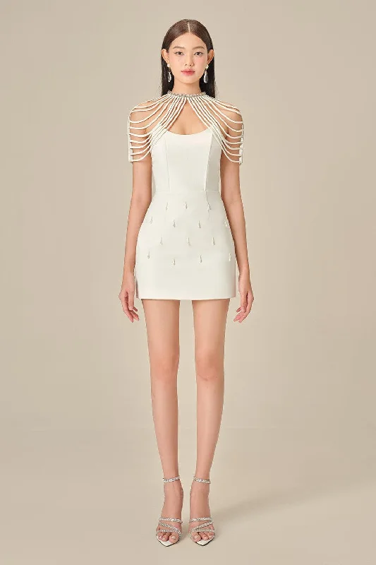 Mini dresses with ruched bodices for a feminine touch Elodie Sheath High Neck Polycotton Mini Dress Mini dresses with ruched bodices for a feminine touch Elodie Sheath High Neck Polycotton Mini Dress