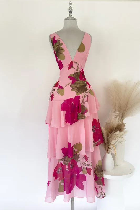 Midi dresses with puff sleeves for a vintage - inspired look Layla Floral Maxi Dress Midi dresses with puff sleeves for a vintage - inspired look Layla Floral Maxi Dress
