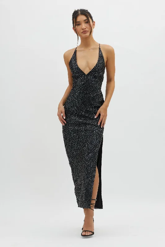 Shift Women Dress with a Simple and Classic Design for Everyday WearAlysia Plunging Halterneck Maxi Dress Black Shift Women Dress with a Simple and Classic Design for Everyday WearAlysia Plunging Halterneck Maxi Dress Black