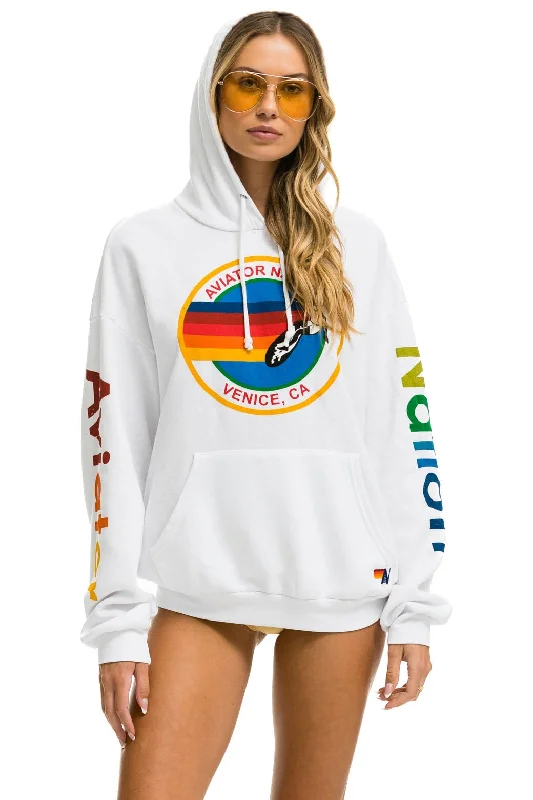 Women's crew - neck sweatshirt in a heather gray shade for a classic and versatile optionAVIATOR NATION RELAXED PULLOVER HOODIE - WHITE Women's crew - neck sweatshirt in a heather gray shade for a classic and versatile optionAVIATOR NATION RELAXED PULLOVER HOODIE - WHITE