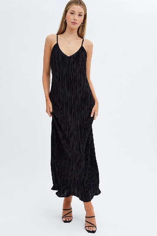 Long - Sleeve Women Dress in Velvet for a Luxurious Winter LookBlack Maxi Dress Sleeveless Plisse Long - Sleeve Women Dress in Velvet for a Luxurious Winter LookBlack Maxi Dress Sleeveless Plisse