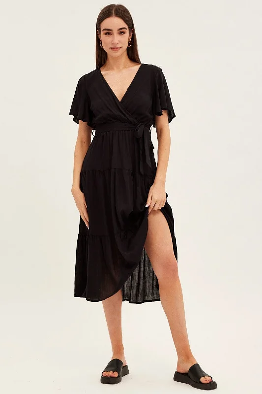 Long - Sleeve Women Dress in Velvet for a Luxurious Winter LookBlack Tie Waist Tiered Midi Dress Long - Sleeve Women Dress in Velvet for a Luxurious Winter LookBlack Tie Waist Tiered Midi Dress