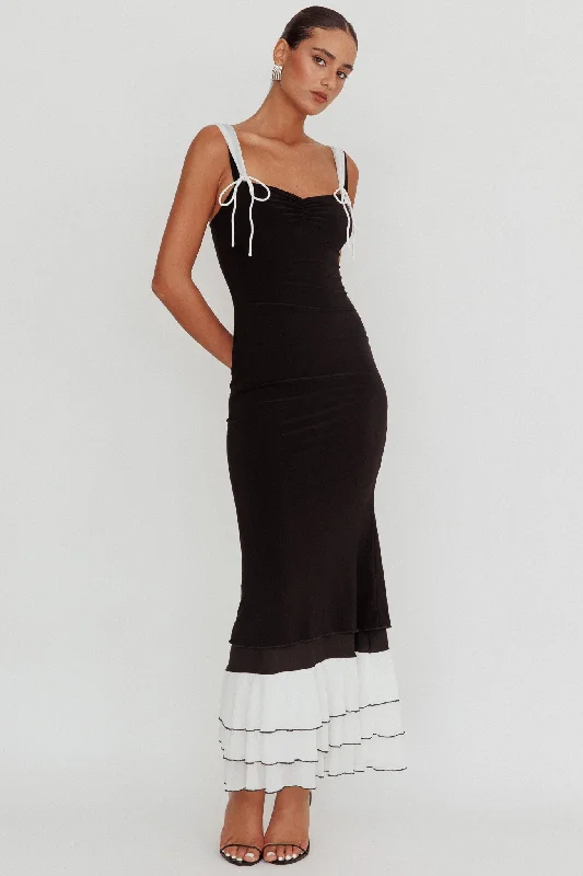 Strapless Women Dress with a Built - in Bra for Comfort and SupportDaydreamers Ruffle Maxi Dress Black Strapless Women Dress with a Built - in Bra for Comfort and SupportDaydreamers Ruffle Maxi Dress Black