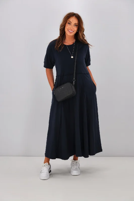 Shift Women Dress with a Simple and Classic Design for Everyday WearElm York Midi Dress Navy