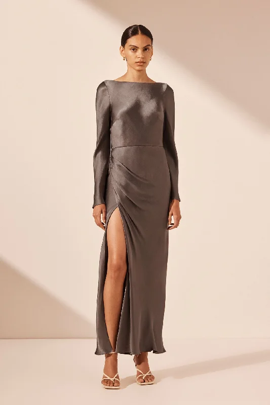 Ruffled Women Dress with Multiple Layers for a Playful and Girly StyleLA LUNE FLARED SLEEVE SIDE SPLIT MIDI DRESS - GRAPHITE Ruffled Women Dress with Multiple Layers for a Playful and Girly StyleLA LUNE FLARED SLEEVE SIDE SPLIT MIDI DRESS - GRAPHITE