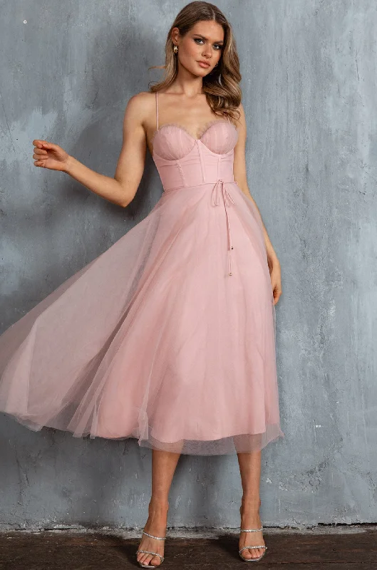 Sheath Women Dress with a Tailored Fit for a Professional LookSmitten Sweetheart Neckline Chiffon Midi Dress Blush Sheath Women Dress with a Tailored Fit for a Professional LookSmitten Sweetheart Neckline Chiffon Midi Dress Blush