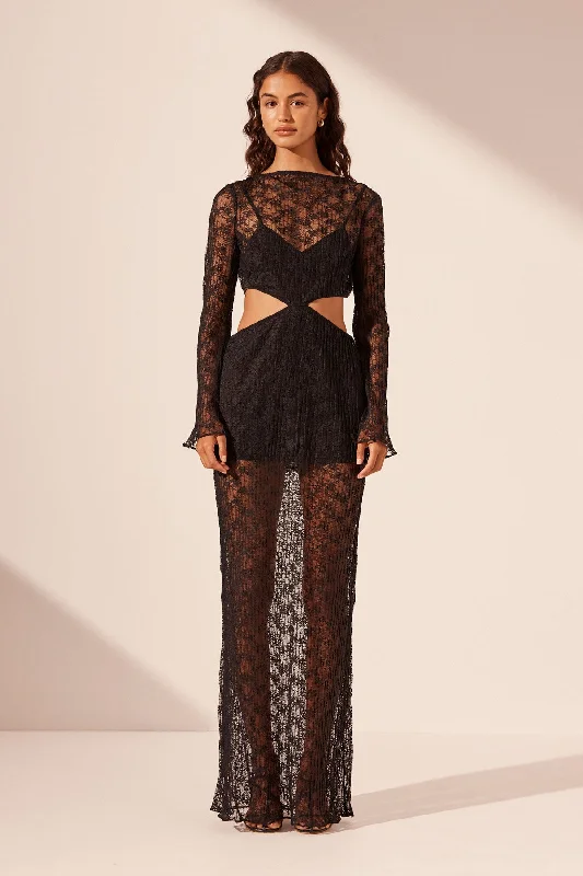 Mini Women Dress with a Short Hem for a Young and Trendy StyleSOL LACE CUT OUT MAXI DRESS - BLACK Mini Women Dress with a Short Hem for a Young and Trendy StyleSOL LACE CUT OUT MAXI DRESS - BLACK