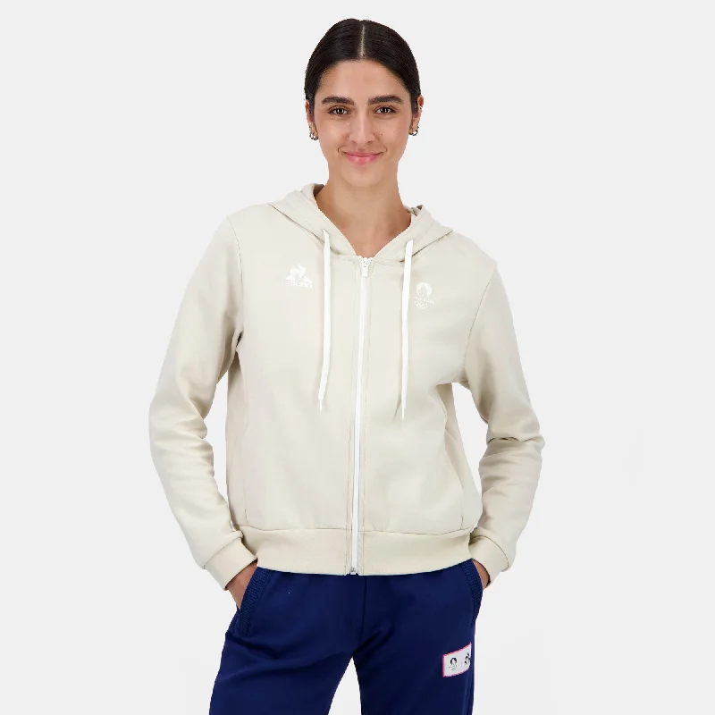 Women's long - sleeve cropped sweatshirt with ribbed cuffs for a snug fit2410578-ESS P24 FZ Hoody N°1 W peyote | Sweat zippé à capuche Femme Women's long - sleeve cropped sweatshirt with ribbed cuffs for a snug fit2410578-ESS P24 FZ Hoody N°1 W peyote | Sweat zippé à capuche Femme