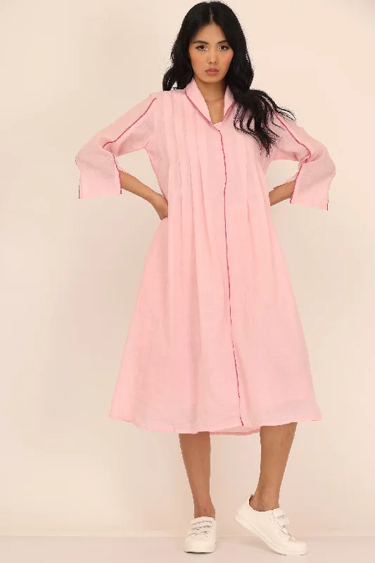 Mini Women Dress with a Short Hem for a Young and Trendy Style Mini Women Dress with a Short Hem for a Young and Trendy Style BOX SPLIT COLLAR DRESS Mini Women Dress with a Short Hem for a Young and Trendy Style Mini Women Dress with a Short Hem for a Young and Trendy Style BOX SPLIT COLLAR DRESS