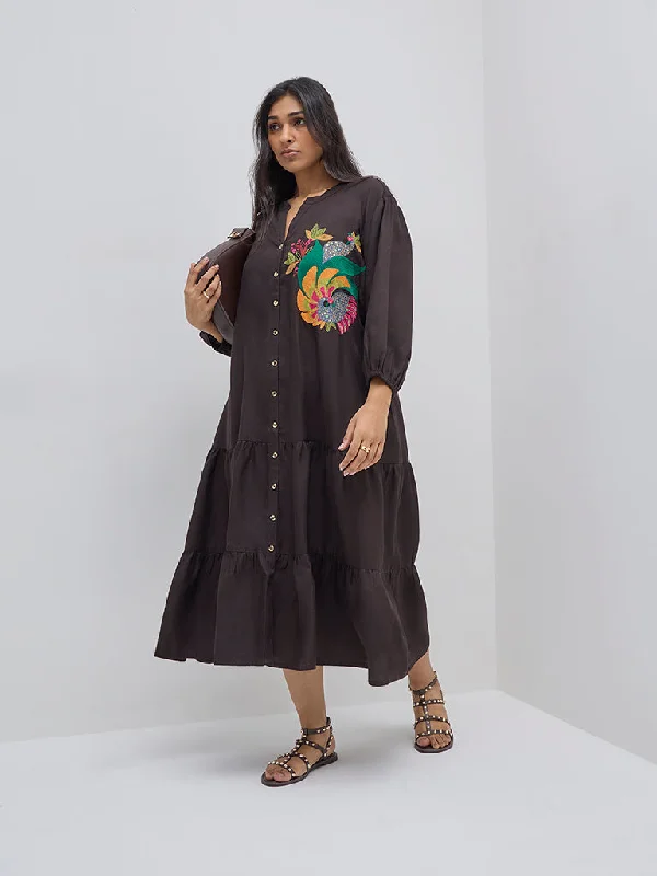 Printed Abstract Women Dress for a Modern and Artistic Appeal Printed Abstract Women Dress for a Modern and Artistic Appeal Diza Black Bird Embroidered Tiered Dress Printed Abstract Women Dress for a Modern and Artistic Appeal Printed Abstract Women Dress for a Modern and Artistic Appeal Diza Black Bird Embroidered Tiered Dress