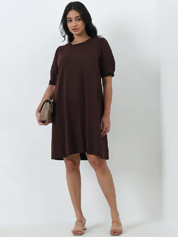 Sleeveless Women Dress in Bright Colors for Summer Parties Sleeveless Women Dress in Bright Colors for Summer Parties Gia Dark Brown Solid A-Line Dress Sleeveless Women Dress in Bright Colors for Summer Parties Sleeveless Women Dress in Bright Colors for Summer Parties Gia Dark Brown Solid A-Line Dress
