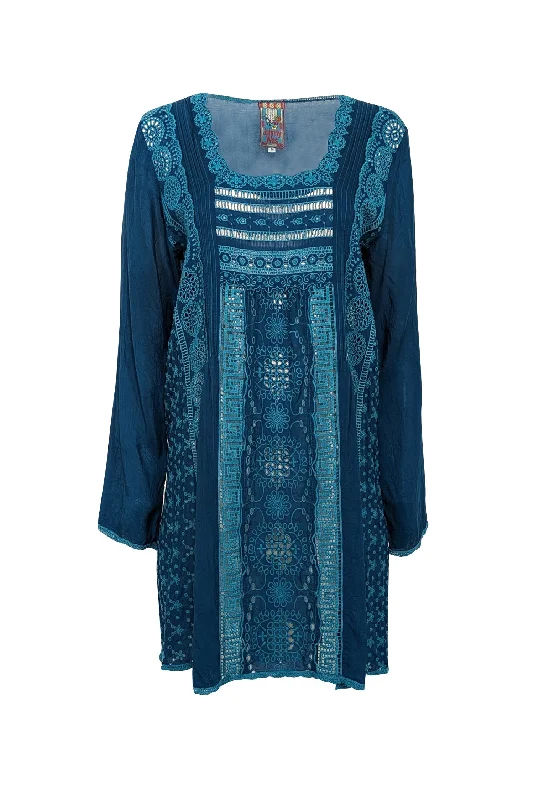 Pleated Women Dress with a Timeless and Elegant Texture Pleated Women Dress with a Timeless and Elegant Texture Johnny Was - Teal Blue Eyelet Detail Long Sleeve Shift Dress Sz M Pleated Women Dress with a Timeless and Elegant Texture Pleated Women Dress with a Timeless and Elegant Texture Johnny Was - Teal Blue Eyelet Detail Long Sleeve Shift Dress Sz M