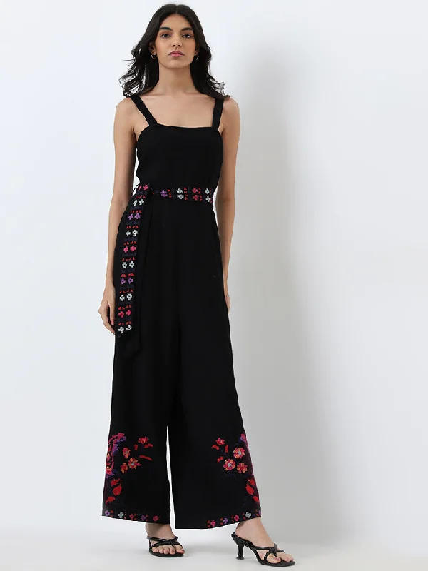 Mermaid - Style Women Dress with a Fitted Silhouette for Special Occasions Mermaid - Style Women Dress with a Fitted Silhouette for Special Occasions LOV Black Floral Embroidered Jumpsuit Mermaid - Style Women Dress with a Fitted Silhouette for Special Occasions Mermaid - Style Women Dress with a Fitted Silhouette for Special Occasions LOV Black Floral Embroidered Jumpsuit