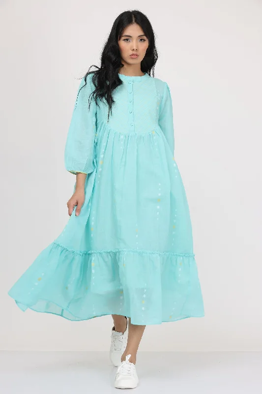 Halter Neck Women Dress to Show Off the Shoulders and Neckline Halter Neck Women Dress to Show Off the Shoulders and Neckline ROUND YOK DRESS SET OF-2 Halter Neck Women Dress to Show Off the Shoulders and Neckline Halter Neck Women Dress to Show Off the Shoulders and Neckline ROUND YOK DRESS SET OF-2