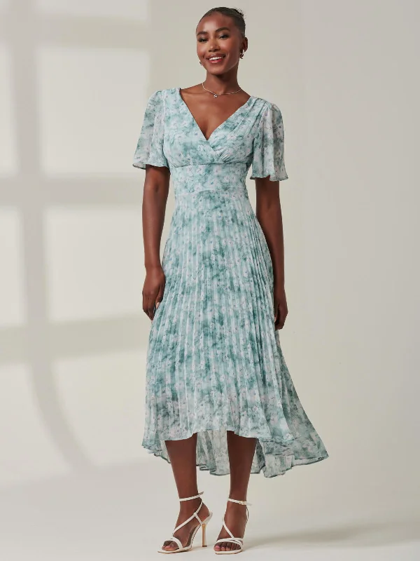 Cotton maxi dresses for a comfortable and everyday - wear optionChelsea Pleated Chiffon Dip Hem Maxi Dress, Blue Abstract Cotton maxi dresses for a comfortable and everyday - wear optionChelsea Pleated Chiffon Dip Hem Maxi Dress, Blue Abstract