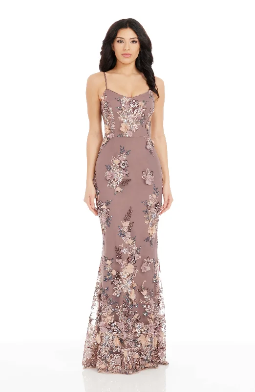 Maxi dresses with side slits for a touch of allureGiovanna Dress