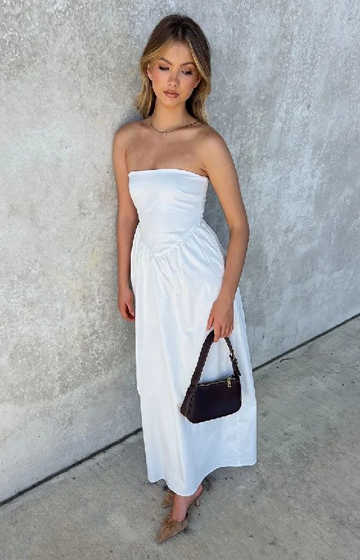 Maxi dresses with bow accents at the waist for a sweet appearanceJazlynn White Strapless Maxi Dress Maxi dresses with bow accents at the waist for a sweet appearanceJazlynn White Strapless Maxi Dress