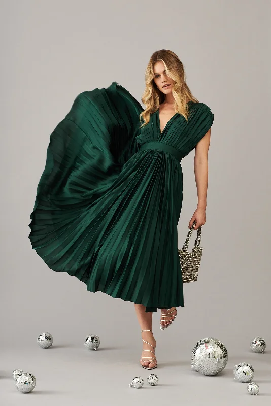 Midi dresses with cold - shoulder cutouts for a trendy styleAnetta Midi Dress In Pleated Emerald Satin Midi dresses with cold - shoulder cutouts for a trendy styleAnetta Midi Dress In Pleated Emerald Satin