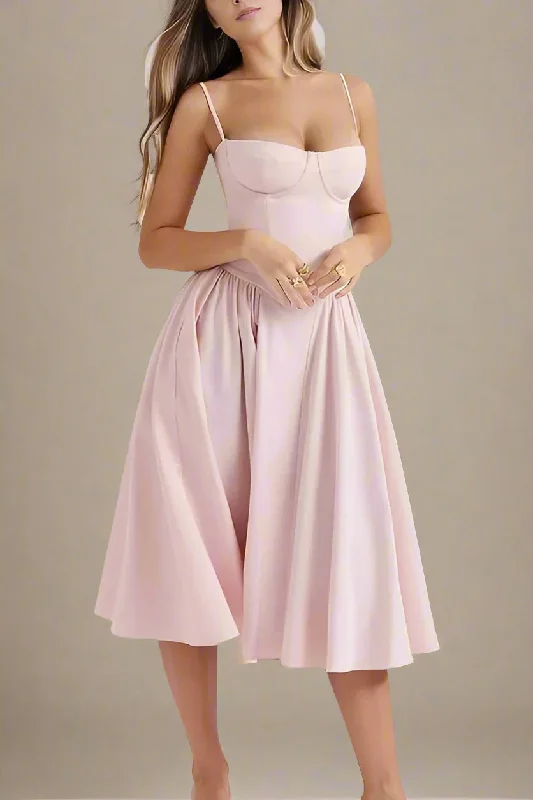 Midi dresses with V - necklines for a flattering and elongating effectEverly Bodycon Day Midi Dress - Dusty Pink Midi dresses with V - necklines for a flattering and elongating effectEverly Bodycon Day Midi Dress - Dusty Pink