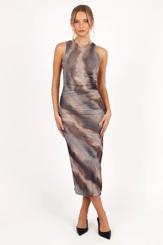 Midi dresses with geometric cutouts for a contemporary and edgy lookRylee Midi Dress - Tie Dye Midi dresses with geometric cutouts for a contemporary and edgy lookRylee Midi Dress - Tie Dye