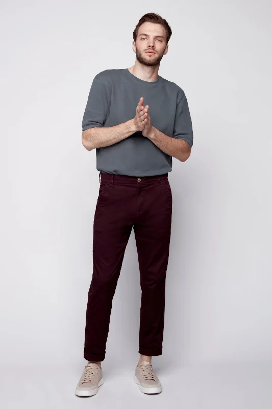 Men's Colored Jeans in Burgundy for a Bold and Fashion - Forward LookMARLEY - Slim Fit Chinos - Wine Men's Colored Jeans in Burgundy for a Bold and Fashion - Forward LookMARLEY - Slim Fit Chinos - Wine
