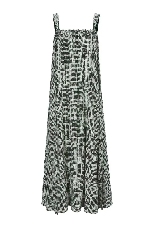 Plus Size Men's Relaxed Fit Jeans with a Faded Wash for a Vintage - Inspired LookProenza Schouler White Label Flou Wrap Dress - Black/ Paper Mint Plus Size Men's Relaxed Fit Jeans with a Faded Wash for a Vintage - Inspired LookProenza Schouler White Label Flou Wrap Dress - Black/ Paper Mint