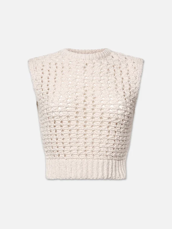 Men's High - Waisted Jeans in a Medium Wash for a Vintage - Style RevivalTape Yarn Sweater Vest -- Cream