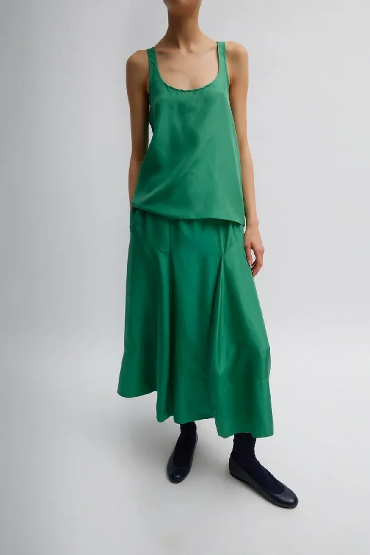 Men's High - Waisted Jeans in a Medium Wash for a Vintage - Style RevivalTibi Silk Habotai Tank Top - Green Tea Men's High - Waisted Jeans in a Medium Wash for a Vintage - Style RevivalTibi Silk Habotai Tank Top - Green Tea
