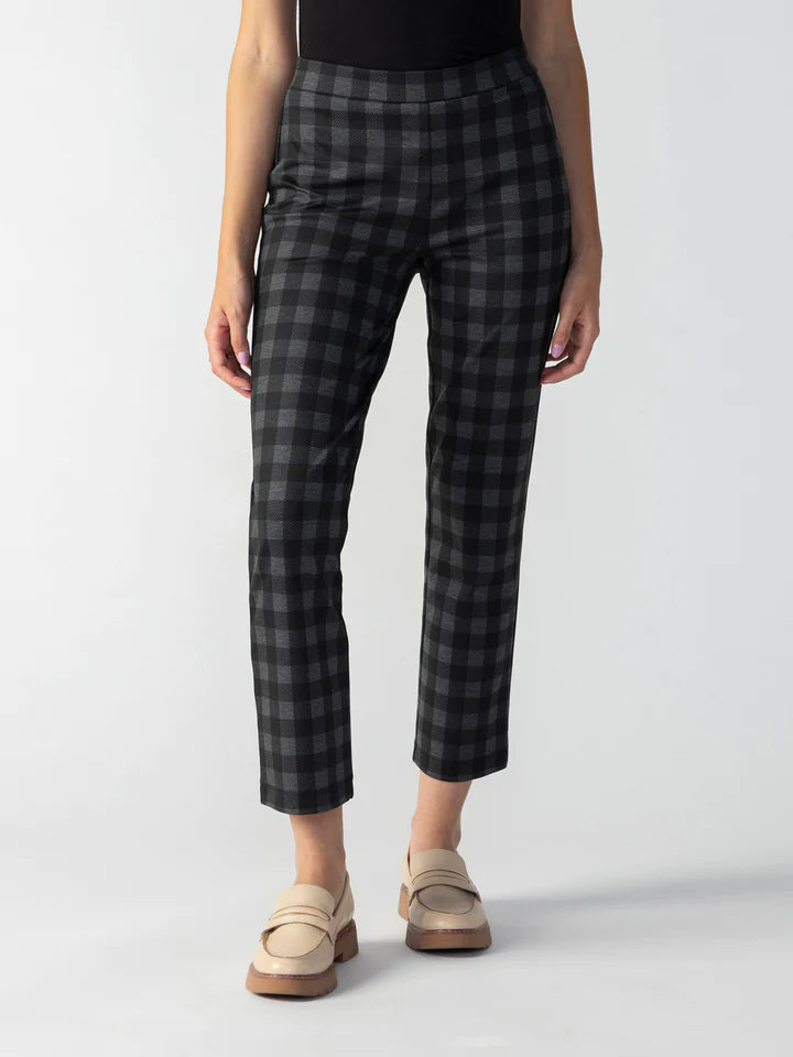 Women's pants for outdoor adventures Dark - wash women jeans for a sophisticated and slimming effect Carnaby Kick Crop Legging Women's pants for outdoor adventures Dark - wash women jeans for a sophisticated and slimming effect Carnaby Kick Crop Legging