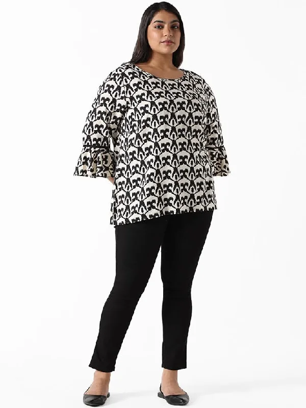 Women's unisex - style casual pants Ripped women jeans for a rebellious and fashion - forward style Gia Black and Beige Printed Relaxed Fit Blouse Women's unisex - style casual pants Ripped women jeans for a rebellious and fashion - forward style Gia Black and Beige Printed Relaxed Fit Blouse