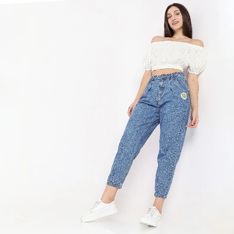 Women's tassel - adorned boho pants Embellished women jeans with studs or rhinestones for a glamorous touch Slouch Fit High Rise Jeans Women's tassel - adorned boho pants Embellished women jeans with studs or rhinestones for a glamorous touch Slouch Fit High Rise Jeans