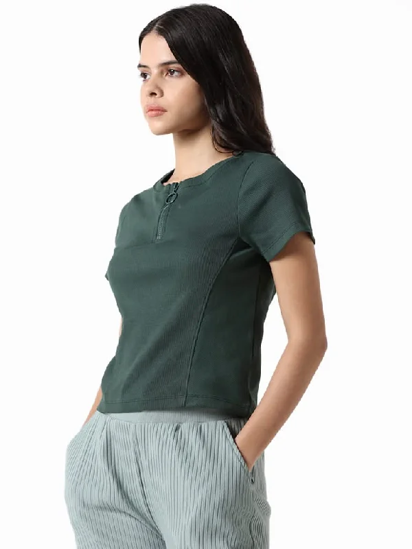 Women's low - rise denim pants Distressed women jeans for a trendy and edgy look Studiofit Emerald Green Ribbed Slim Fit T-Shirt Women's low - rise denim pants Distressed women jeans for a trendy and edgy look Studiofit Emerald Green Ribbed Slim Fit T-Shirt