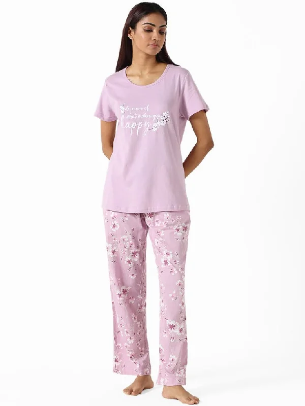 Women's pants with wrinkle - resistant material Cargo women jeans with multiple pockets for added functionality Wunderlove Orchid Printed Floral Regular Fit Pyjamas Women's pants with wrinkle - resistant material Cargo women jeans with multiple pockets for added functionality Wunderlove Orchid Printed Floral Regular Fit Pyjamas