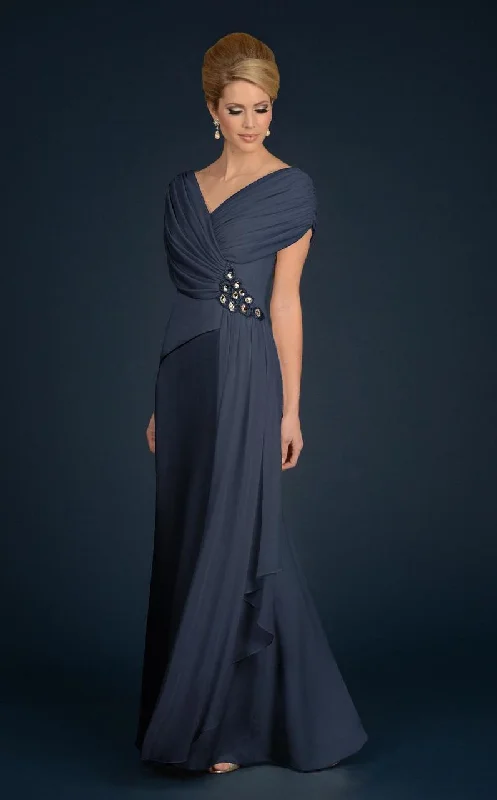 Mini wedding guest dresses with glittery accents for a trendy lookAlexander by Daymor - 701 V-Neck A-Line Gown Mini wedding guest dresses with glittery accents for a trendy lookAlexander by Daymor - 701 V-Neck A-Line Gown