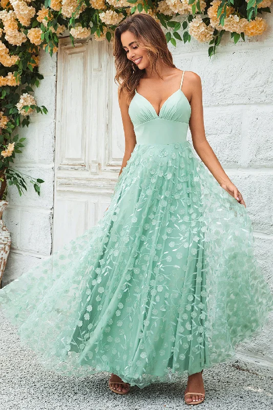 Wedding guest dresses with empire waists and tulle skirtsCharming A Line Spaghetti Straps Green Long Bridesmaid Dress with Appliques Wedding guest dresses with empire waists and tulle skirtsCharming A Line Spaghetti Straps Green Long Bridesmaid Dress with Appliques