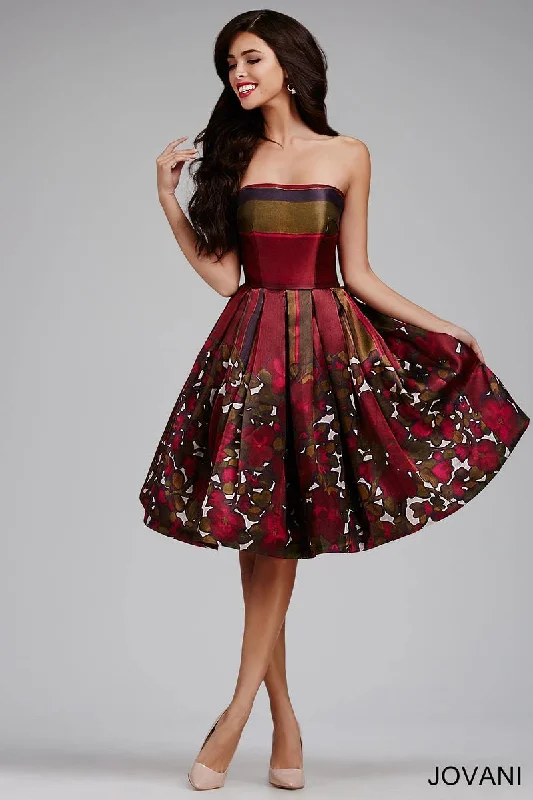 Cocktail dresses with a pom - pom trim and a short - sleeved styleJovani M429 Strapless Floral Print Short Dress Cocktail dresses with a pom - pom trim and a short - sleeved styleJovani M429 Strapless Floral Print Short Dress