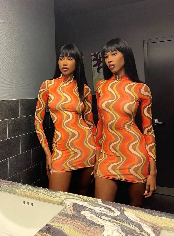 Mini bodycon dress for a night out on the townOrion Long Sleeve Mini Dress Orange Multi Mini bodycon dress for a night out on the townOrion Long Sleeve Mini Dress Orange Multi