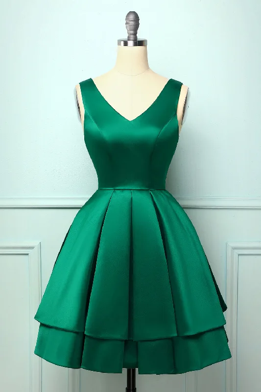 Cocktail dresses with a one - piece design and a statement bowSatin Green Ball Homecoming Dress Cocktail dresses with a one - piece design and a statement bowSatin Green Ball Homecoming Dress