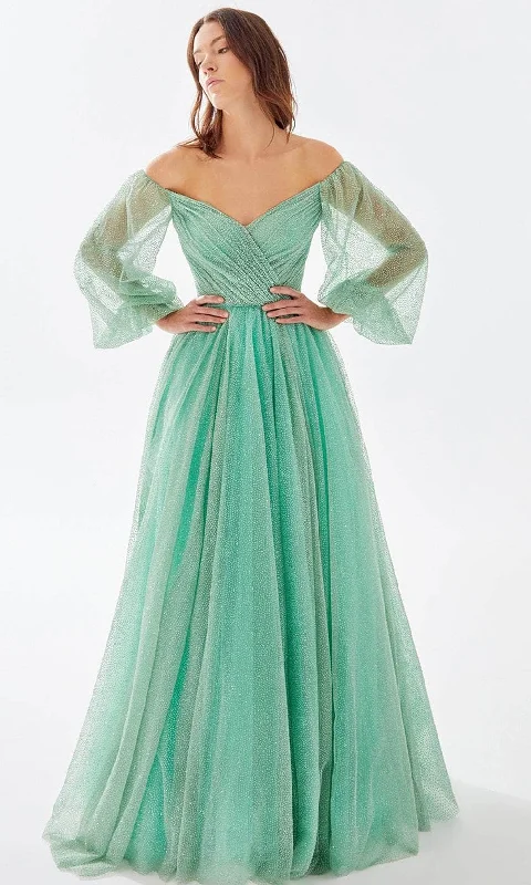 Midi wedding guest dresses in navy blue for a formal affairTarik Ediz 52012 - Dreamy Shimmering Tulle Beaded Gown Midi wedding guest dresses in navy blue for a formal affairTarik Ediz 52012 - Dreamy Shimmering Tulle Beaded Gown