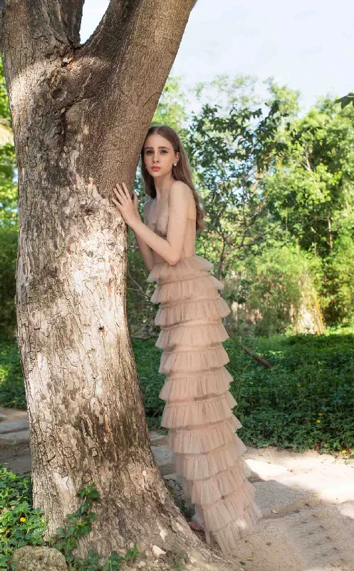 Prom dresses with cold - shoulder ruffled sleeves and floral prints for a romantic and fashionable style21SIX V00423 Dress Prom dresses with cold - shoulder ruffled sleeves and floral prints for a romantic and fashionable style21SIX V00423 Dress