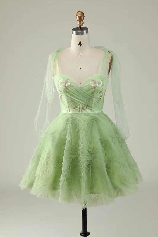 Velvet party dresses in rich jewel tones for a sophisticated appearanceA-Line Spaghetti Straps Green Short Party Dress Velvet party dresses in rich jewel tones for a sophisticated appearanceA-Line Spaghetti Straps Green Short Party Dress
