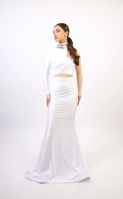 Formal dresses with side - slit pockets and beaded accents for a practical and stylish formal eventChvmpayne Collection DL116 Dress