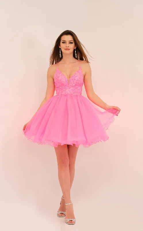 80s - inspired party dresses with bold colors and big shouldersDave and Johnny 11184 Dress 80s - inspired party dresses with bold colors and big shouldersDave and Johnny 11184 Dress