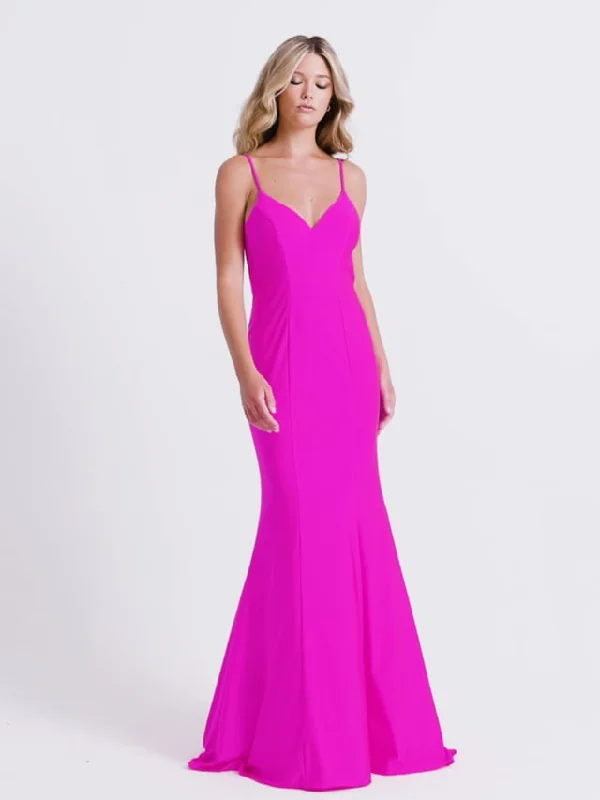 Party dresses with a bow detail for a cute and charming touchFaviana Fitted V-Neck Prom Dress 11047 Party dresses with a bow detail for a cute and charming touchFaviana Fitted V-Neck Prom Dress 11047