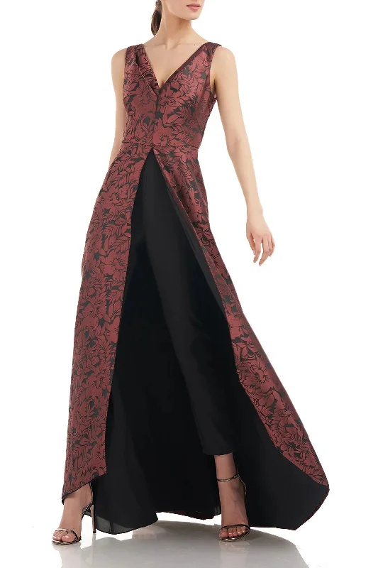 Tea - length party dresses for a sophisticated and versatile optionKay Unger 5548775 Floral Print Sleeveless Jumpsuit Tea - length party dresses for a sophisticated and versatile optionKay Unger 5548775 Floral Print Sleeveless Jumpsuit