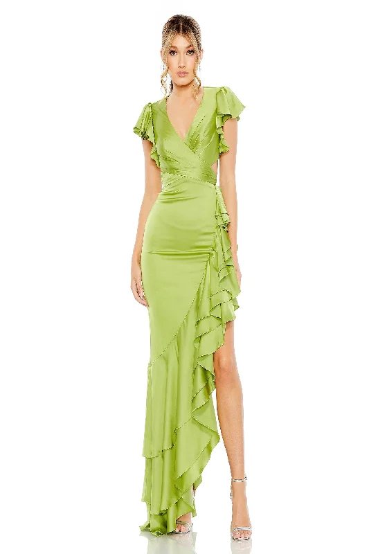 Formal dresses with ruffled skirts and bow accents for a charming prom appearanceMac Duggal 49529 Formal dresses with ruffled skirts and bow accents for a charming prom appearanceMac Duggal 49529