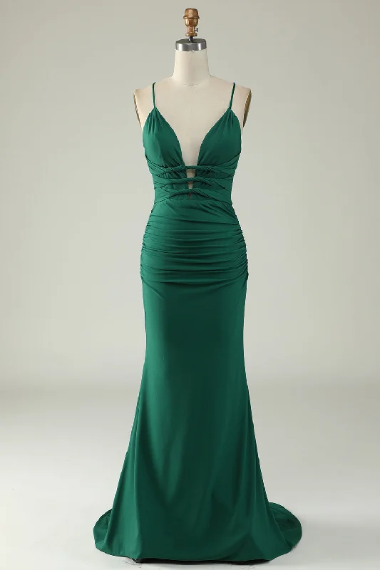 Party dresses with a V - neck design to enhance the necklineMermaid Deep V-Neck Dark Green Long Prom Dress Party dresses with a V - neck design to enhance the necklineMermaid Deep V-Neck Dark Green Long Prom Dress